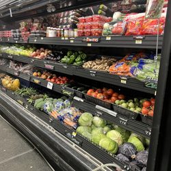 4k Truck Stop - Fresh produce