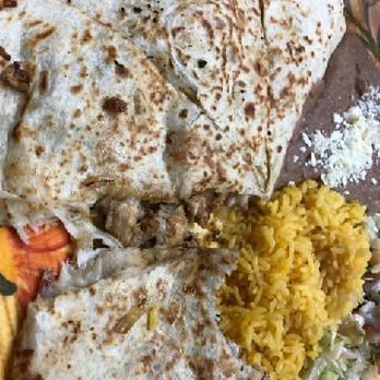 Pupuseria Y Restaurante Cuscatlan - Chicken quesadilla - Latin American Near Me - Indianapolis, Indiana Pupuseria Y Restaurante Cuscatlan - Chicken quesadilla - Latin American Near Me - Indianapolis, Indiana