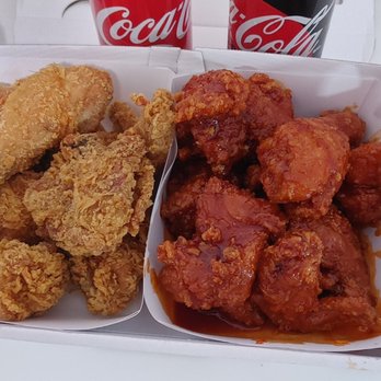 bb.q Chicken&Pub - Half golden and half secret sauce - Korean Near Me - Toronto, Ontario bb.q Chicken&Pub - Half golden and half secret sauce - Korean Near Me - Toronto, Ontario