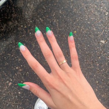 Gloss & Feathers - Nail Salons Near Me - Phoenix, Arizona Gloss & Feathers - Nail Salons Near Me - Phoenix, Arizona