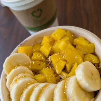 Superfruit Republic - Broadway - "The Tropical" - Juice Bars & Smoothies Near Me - Denver, Colorado
