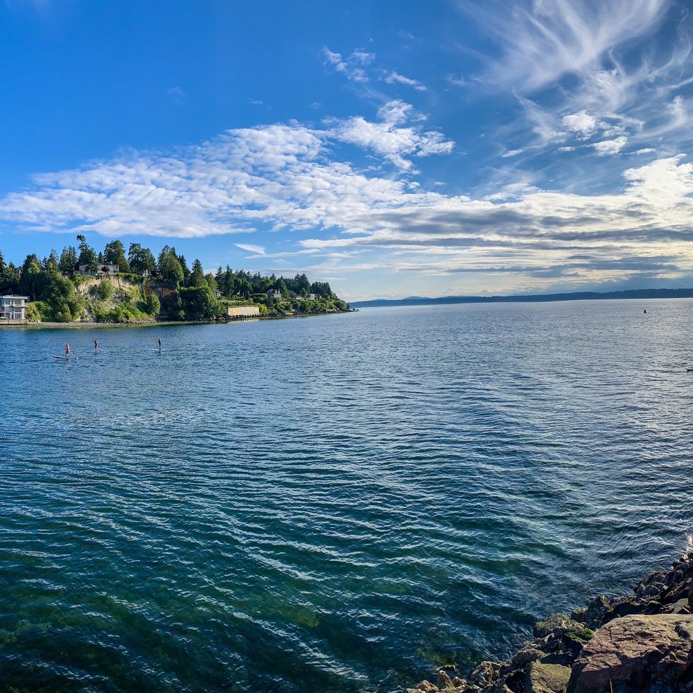 Ray's Café - View outside Ray's Cafe. - Seafood Near Me - Seattle, Washington Ray's Café - View outside Ray's Cafe. - Seafood Near Me - Seattle, Washington