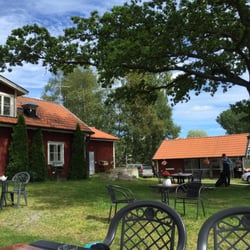 Högsjö Wärdshus - Otrolig charmig vägkrog. Man tror inte att det finns vid E20.