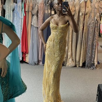Noell - A dress I tried on - Women's Clothing Near Me - Los Angeles, California