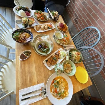 Sistory - Table with spread of many dishes (for Doordash photographer) - Thai Near Me - Albany, California Sistory - Table with spread of many dishes (for Doordash photographer) - Thai Near Me - Albany, California