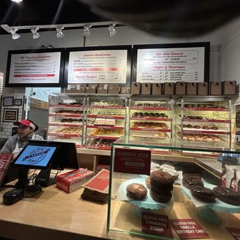 Do-Rite Donuts & Chicken - Front counter - Donuts Near Me - Chicago, Illinois Do-Rite Donuts & Chicken - Front counter - Donuts Near Me - Chicago, Illinois