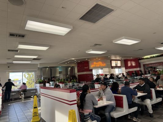 In-N-Out Burger by null