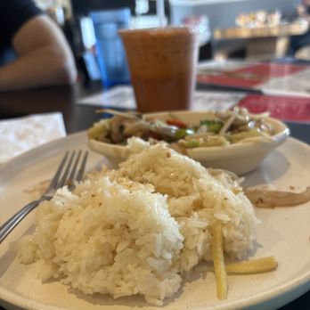 Joom Bangkok Cafe - mixed vegetables with garlic rice and thai ice tea of course - Thai Near Me - Los Angeles, California