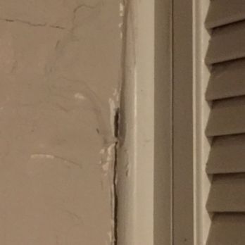 The Catskills B and B - Cracked filthy walls and mysterious doors in our room. - Bed & Breakfast Near Me - Stamford, New York The Catskills B and B - Cracked filthy walls and mysterious doors in our room. - Bed & Breakfast Near Me - Stamford, New York