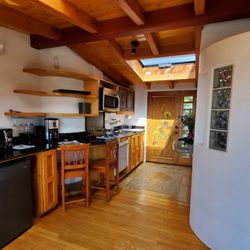Secret Garden Inn - Penthouse entryway