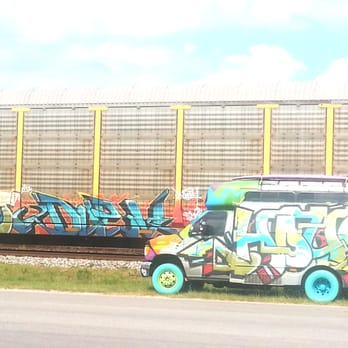 Graffiti Limo - Taxis Near Me - Charleston, South Carolina
