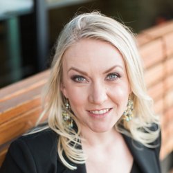 Erin Vazquez Success Coaching - Master certified hypnotherapist and NLP life coach.