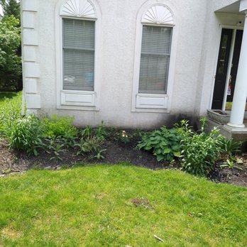 Barroso's Landscaping & Tree Service - the front of a house - Tree Services Near Me