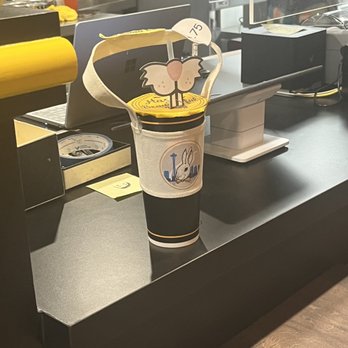 Rabbit Rabbit Tea - Reusable tea holder - Bubble Tea Near Me - Seattle, Washington Rabbit Rabbit Tea - Reusable tea holder - Bubble Tea Near Me - Seattle, Washington