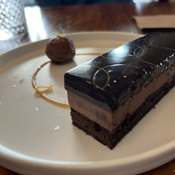 Saltbreaker - Decadent sweet chocolate cake - Cocktail Bars Near Me - Alameda, California
