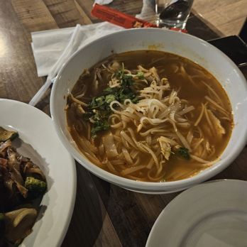 Awesome Thai - Pad thai and pad see ew. Fresh and tasty. - Thai Near Me - Las Vegas, Nevada