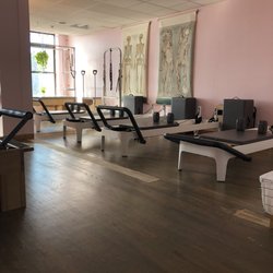 Bum Pilates - Bright and cozy vibes.