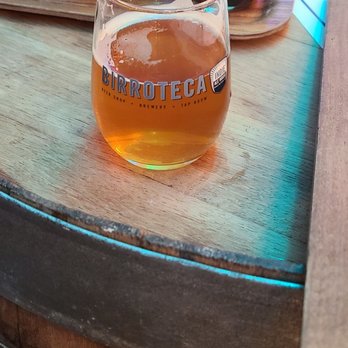 Birroteca by Indie Alehouse - Tasting flight - Breweries Near Me - Toronto, Ontario