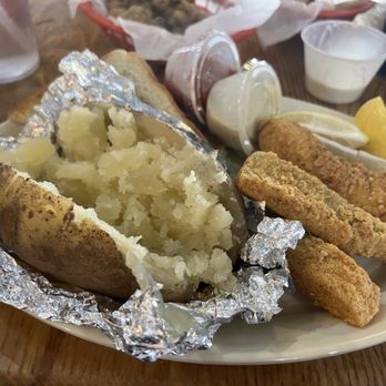 Ost Restaurant - American Near Me - Bandera, Texas