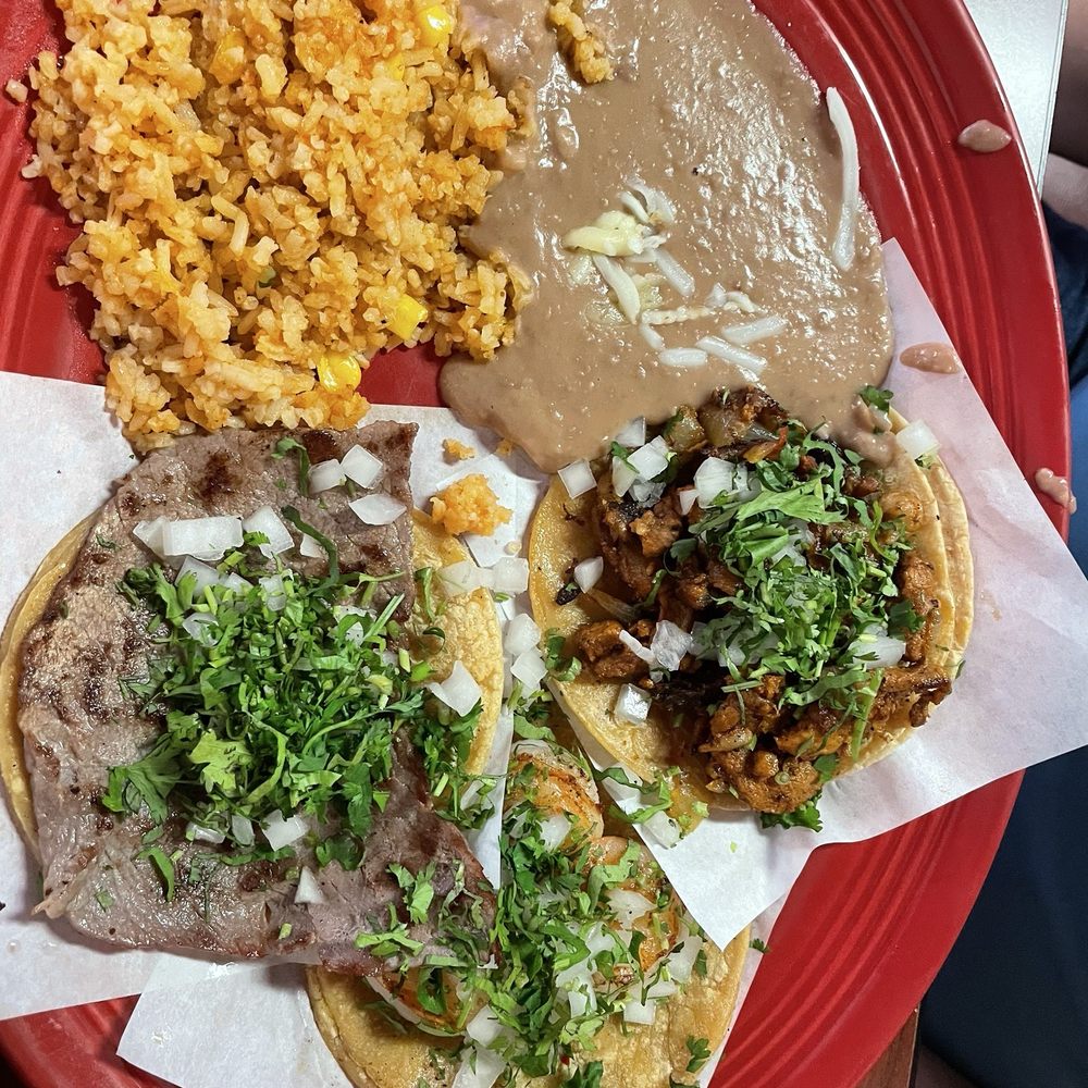 Taqueria El Sazon - Tacos de cecina, al pastor and Cameron. - Mexican Near Me - Batavia, Illinois Taqueria El Sazon - Tacos de cecina, al pastor and Cameron. - Mexican Near Me - Batavia, Illinois