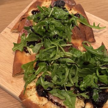 Lorelei - Fig & Duck Flatbread - Wine Bars Near Me - Orlando, Florida
