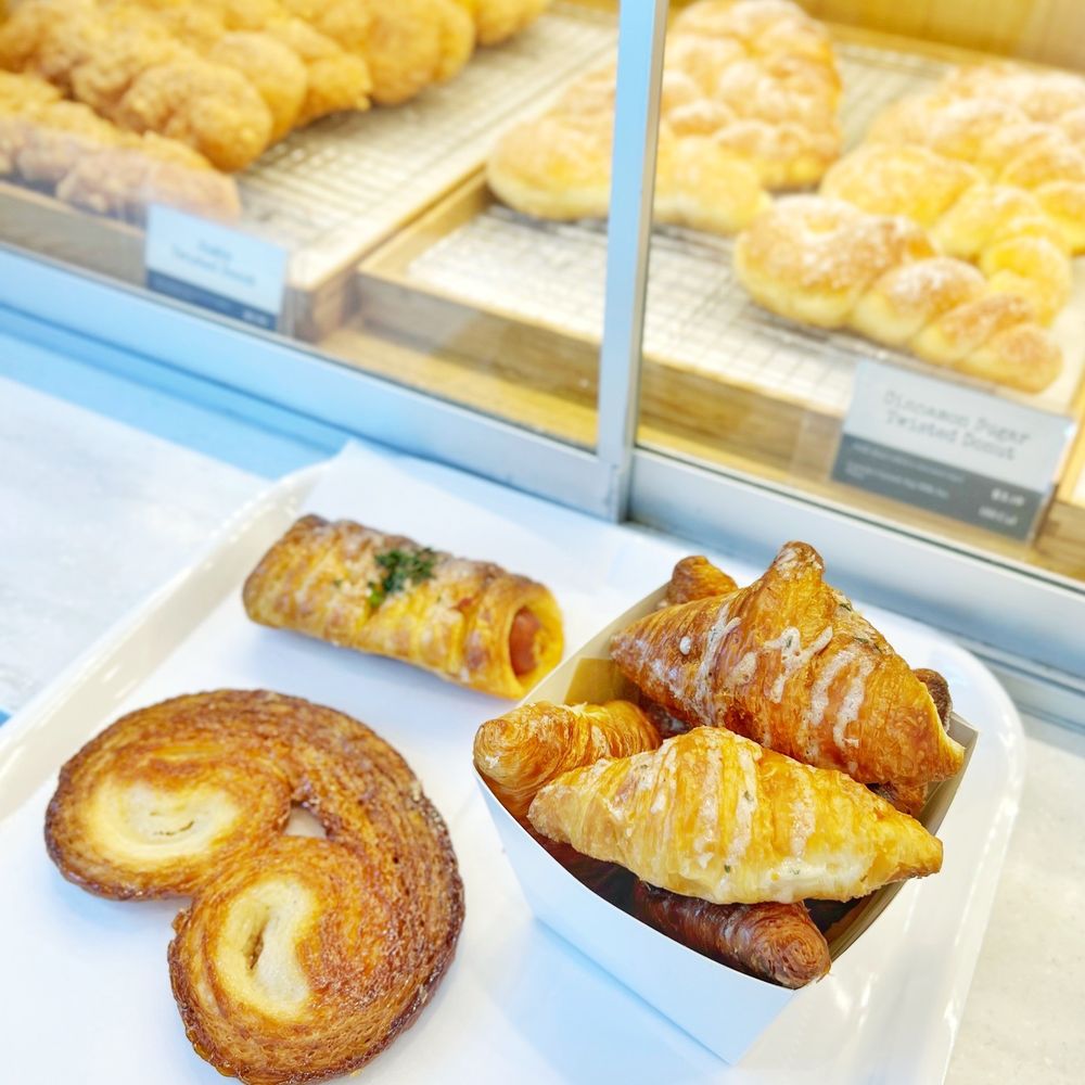 Palmier, Sausage Pastry, Mini Garlic Croissant 6pc | IG @moniquedao