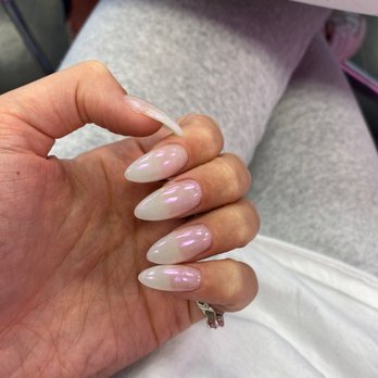 Deja Vu Nail Spa - clear dip with pink pearl chrome powder - Nail Salons Near Me - Sebastopol, California Deja Vu Nail Spa - clear dip with pink pearl chrome powder - Nail Salons Near Me - Sebastopol, California