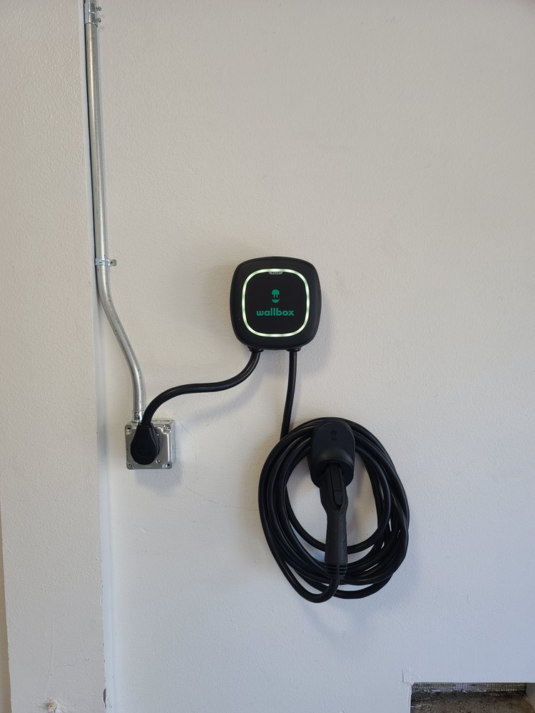 Slide of AmpZ Electrical