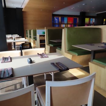 SOCO Kitchen + Bar - inside - Bars Near Me - Toronto, Ontario