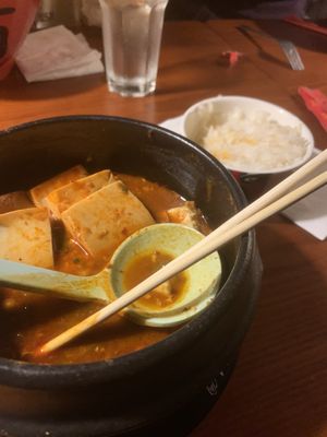Etang Noodle & Hot Pot by null