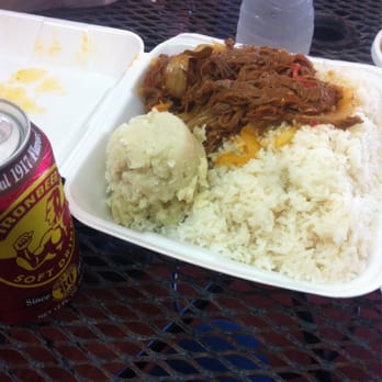 El Palacio De Los Jugos - $8 ropa vieja with mash potato and white rice and black beans. - New American Near Me - Miami, Florida El Palacio De Los Jugos - $8 ropa vieja with mash potato and white rice and black beans. - New American Near Me - Miami, Florida