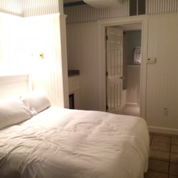 Anchor Inn - Hotels Near Me - Provincetown, Massachusetts