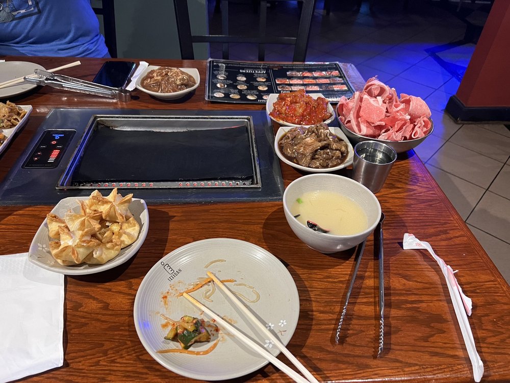 Izziban Sushi & BBQ