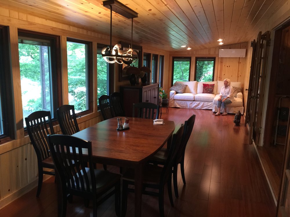 Slide of Strivelli Construction