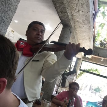 Va que va - Serenade - Seafood Near Me - Cancún, ROO Va que va - Serenade - Seafood Near Me - Cancún, ROO