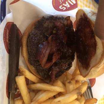 Mia's Table - Hickory barbecue burger - American Near Me - Webster, Texas Mia's Table - Hickory barbecue burger - American Near Me - Webster, Texas