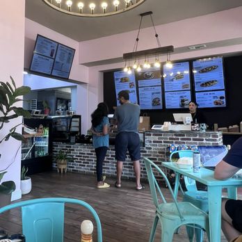 Bread On The Bay - Inside - Sandwiches Near Me - Tampa, Florida