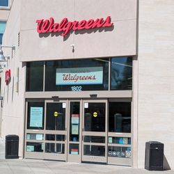 Walgreens - Storefront