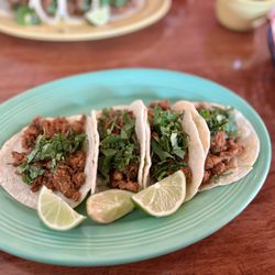 Tacos El Tajin - 4-Taco plate
