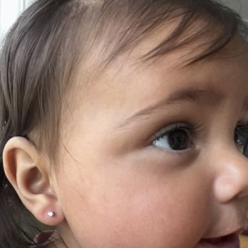 Babypiercing - 7 months Baby ear piercing! Photo taken right after piercing - Piercing Near Me - San Francisco, California Babypiercing - 7 months Baby ear piercing! Photo taken right after piercing - Piercing Near Me - San Francisco, California
