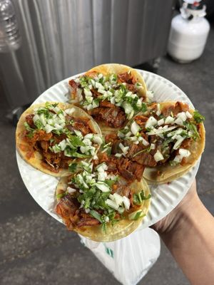 Leo's Tacos Truck by null