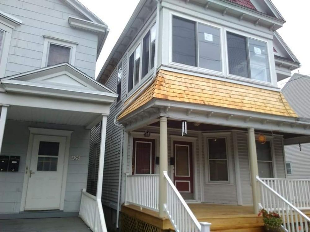 Slide of Dlows Contracting