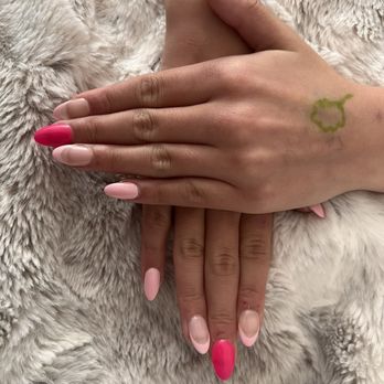 Royal Nails Spa - Nail Salons Near Me - Livermore, California