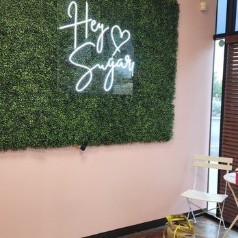 Smallcakes San Antonio - decor - Bakeries Near Me - San Antonio, Texas Smallcakes San Antonio - decor - Bakeries Near Me - San Antonio, Texas