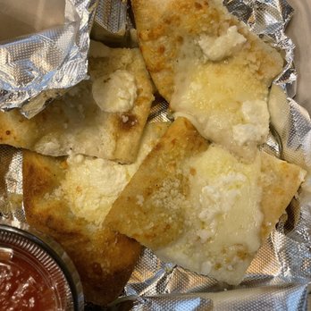 Bunnie’s Pizza - Cheese Bread - Pizza Near Me - Ridgefield, Washington