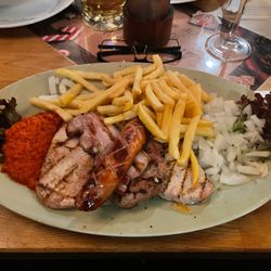 Zwölf Apostel in der Waldschenke - Grillteller