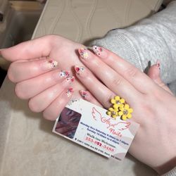 Angel Lashes & Nails
