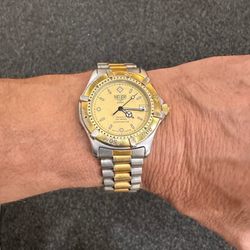 Watch Shop - 1985 Heuer 2000 series dive watch. Been down to 115 feet.