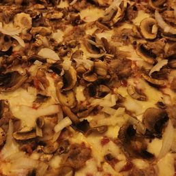 Mushroom and Onion Pizza