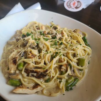 Kona Brewing - Lunalillo Linguine - Pubs Near Me - Honolulu, Hawaii Kona Brewing - Lunalillo Linguine - Pubs Near Me - Honolulu, Hawaii